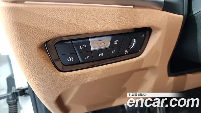 BMW 3-Series 3 серия (G20) 320i M Sport — Фото автомобиля 25