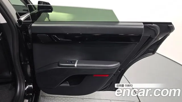 Hyundai Grandeur GN7 — Фото автомобиля 14