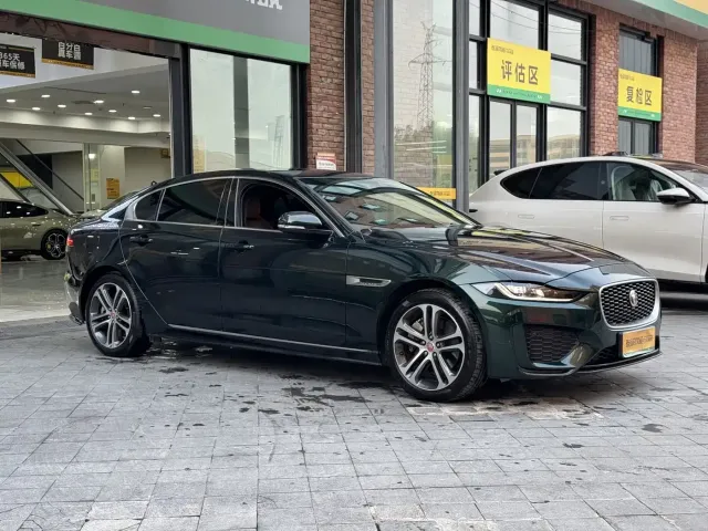 Jaguar XEL — Фото автомобиля 3