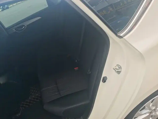 Nissan Sylphy — Фото автомобиля 16