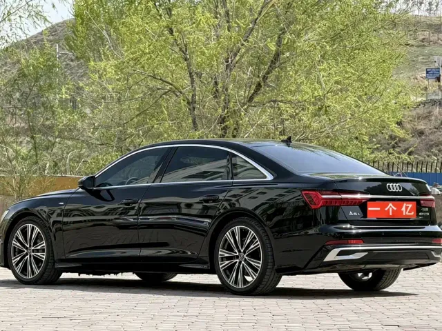 Audi A6L — Фото автомобиля 9