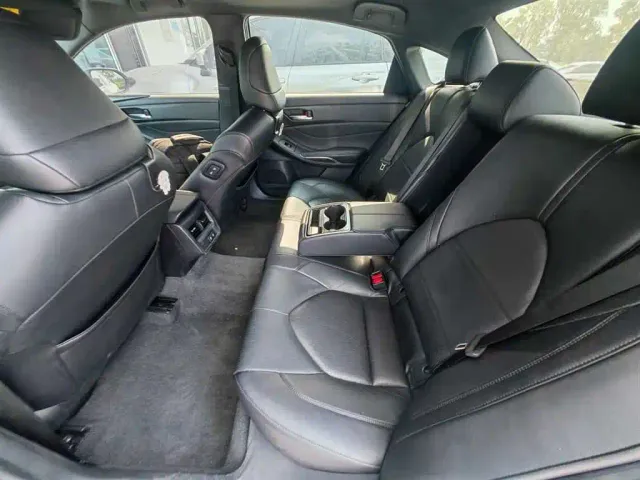 Toyota Avalon — Фото автомобиля 6
