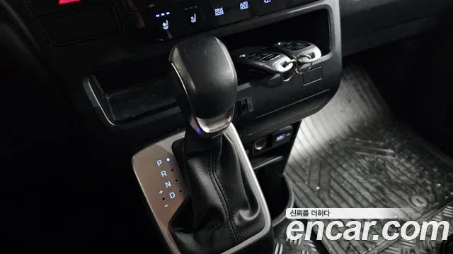 Hyundai Staria — Фото автомобиля 9