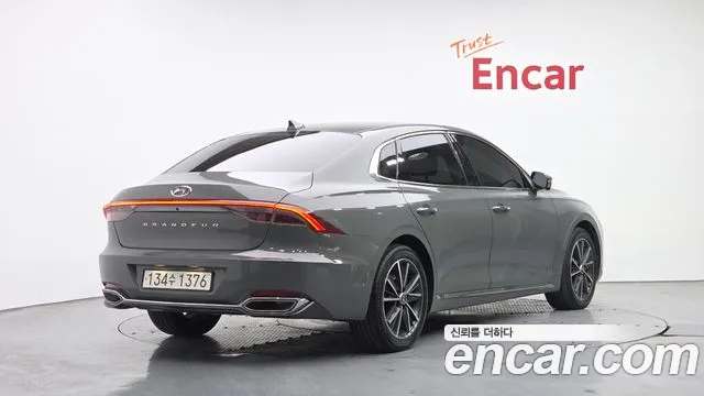 Hyundai Grandeur — Фото автомобиля 2