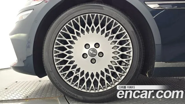 Genesis G80 RG3 — Фото автомобиля 5