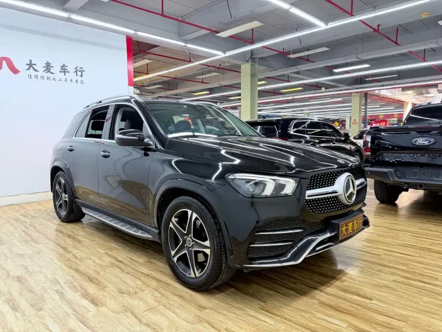 Mercedes-Benz GLE-Class — Фото автомобиля 3