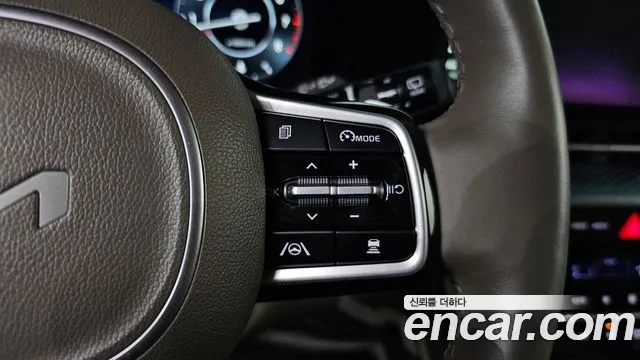 Kia Carnival 4th Gen — Фото автомобиля 30