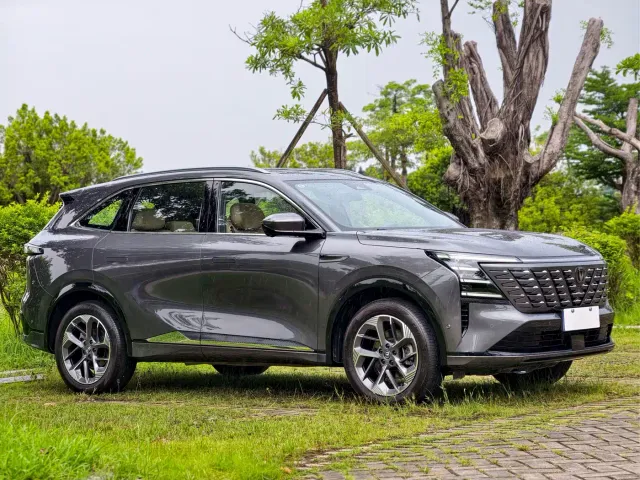 Changan CS75 Plus — Фото автомобиля 3