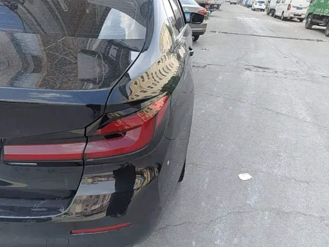 BMW 5 Series — Фото автомобиля 7