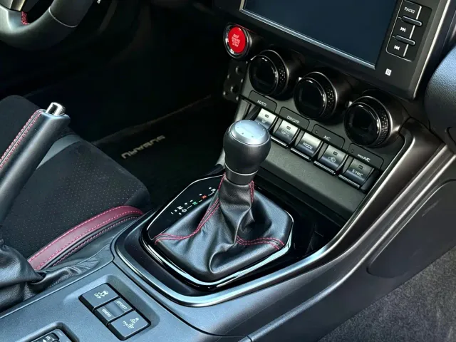 Subaru BRZ — Фото автомобиля 13