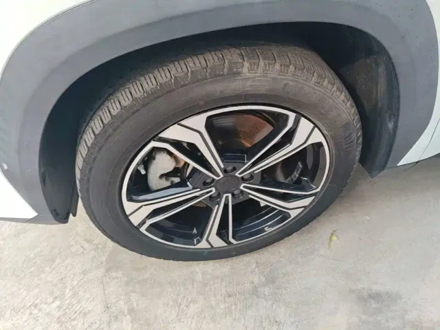 Geely Galaxy L7 — Фото автомобиля 20
