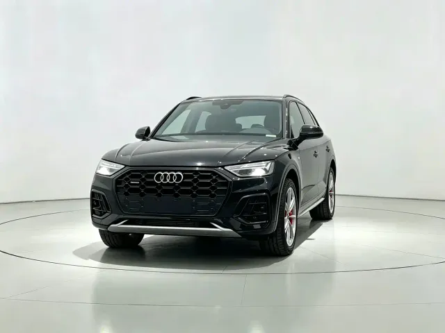 Audi Q5L — Фото автомобиля 3