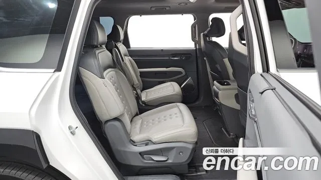 Kia EV9 — Фото автомобиля 3