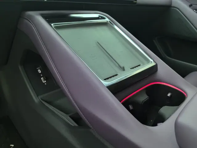 Xpeng P7 — Фото автомобиля 26