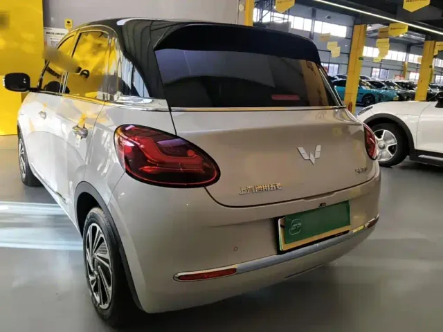Wuling Bingo — Фото автомобиля 4