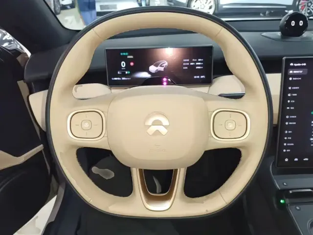 Nio ET5 Touring — Фото автомобиля 10