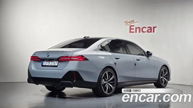 BMW 5 Series G60 — Фото автомобиля 2