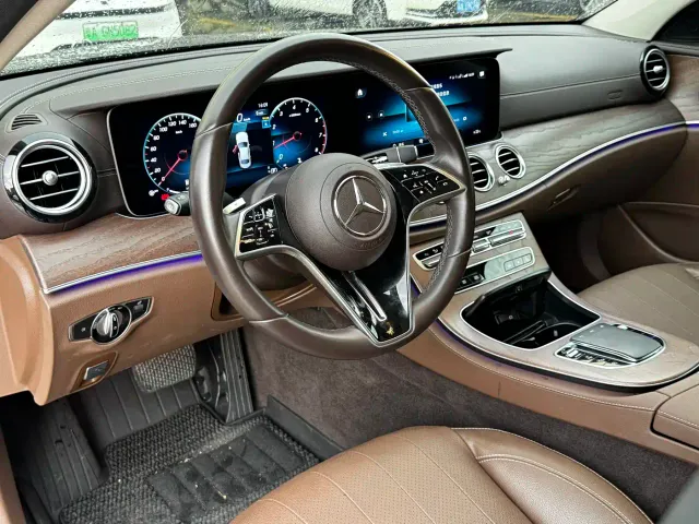 Mercedes-Benz E-Class — Фото автомобиля 7