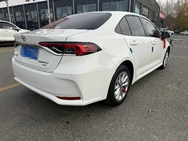 Toyota Corolla — Фото автомобиля 4