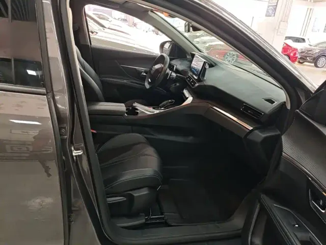 Peugeot 4008 — Фото автомобиля 24
