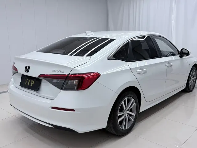 Honda Civic — Фото автомобиля 4