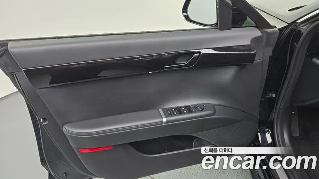 Hyundai Grandeur GN7 — Фото автомобиля 13