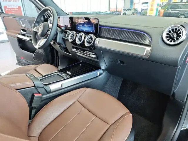 Mercedes-Benz GLB-Class — Фото автомобиля 2