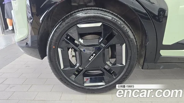 Kia EV3 — Фото автомобиля 5