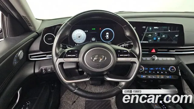 Hyundai AVANTE Avante (CN7) — Фото автомобиля 13