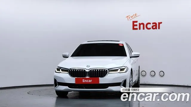 BMW 5 Series G30 — Фото автомобиля 3