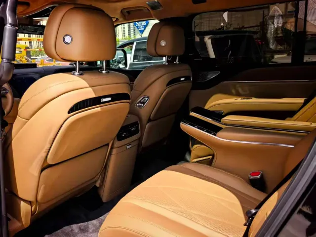 BYD U8L — Фото автомобиля 4