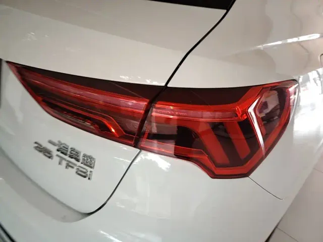 Audi Q3 — Фото автомобиля 7