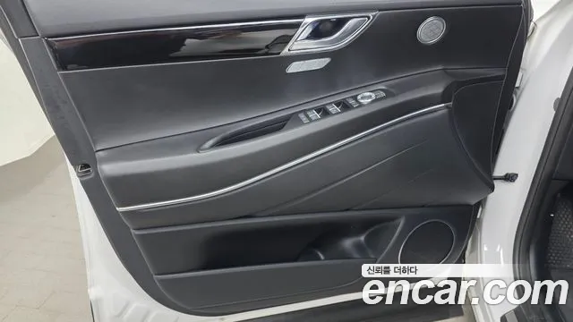 Genesis GV80 — Фото автомобиля 13
