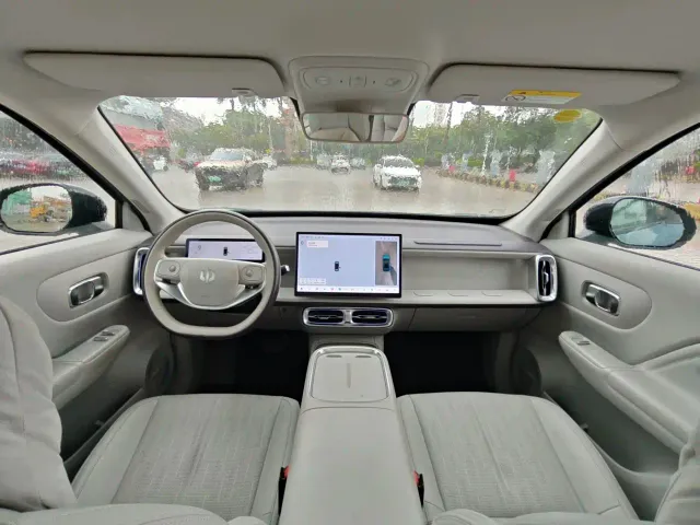 Leapmotor B10 — Фото автомобиля 22