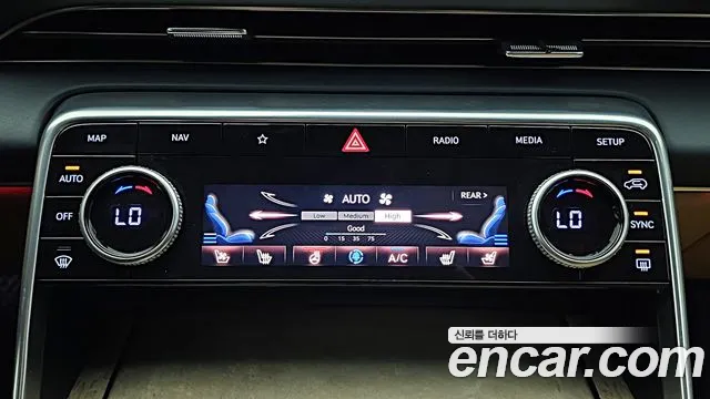 Genesis GV80 — Фото автомобиля 16