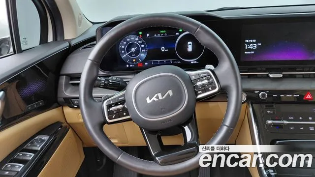 Kia Carnival Generation 4 — Фото автомобиля 14