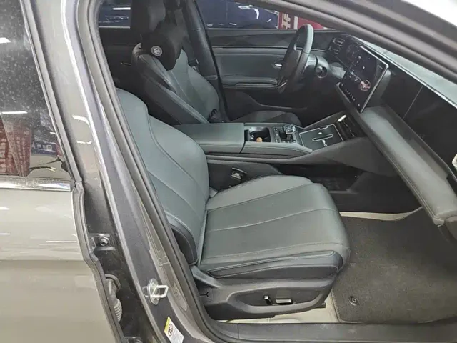 BYD Qin L — Фото автомобиля 24
