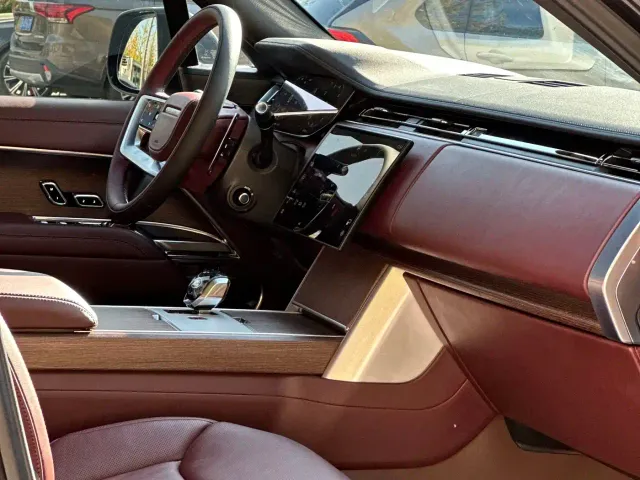 Land Rover Range Rover — Фото автомобиля 8