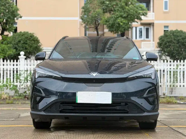 Arcfox Alpha T5 — Фото автомобиля 2