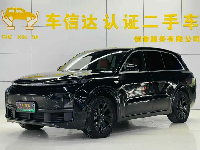 Li Auto L8 — Фото автомобиля 3