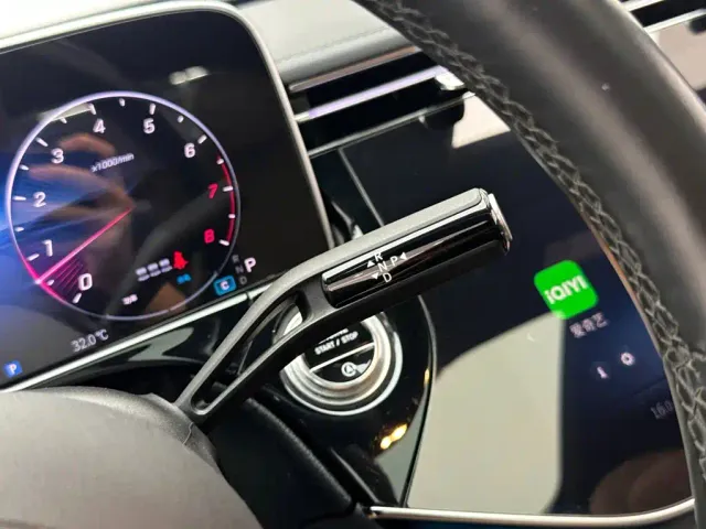 Mercedes-Benz E-Class — Фото автомобиля 17