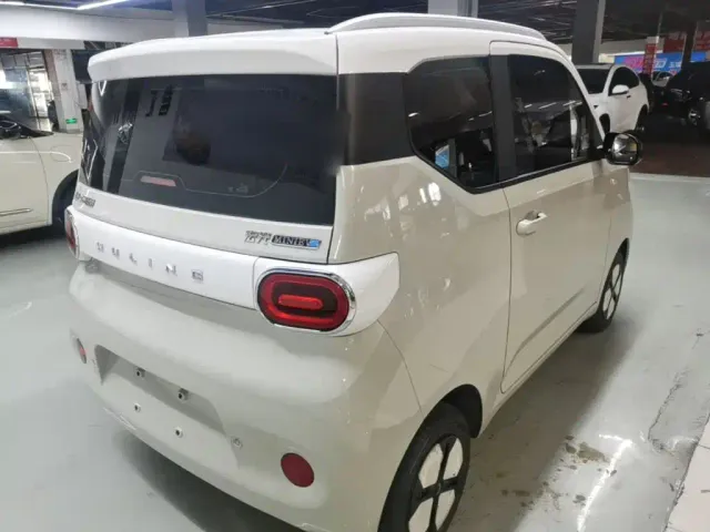 Wuling Hongguang Mini EV — Фото автомобиля 6