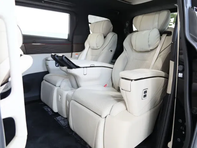 Toyota Vellfire — Фото автомобиля 22