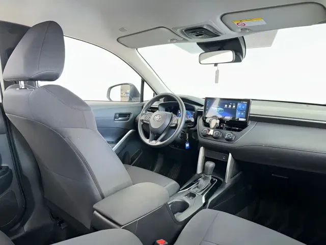 Toyota Corolla Cross — Фото автомобиля 12
