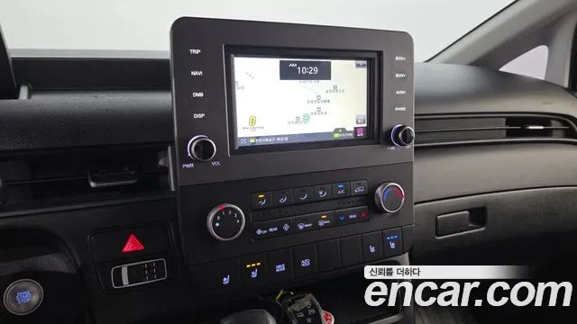 Hyundai Staria Staria L3.5 Инвалидная коляска Подъёмник/Slope — Фото автомобиля 14