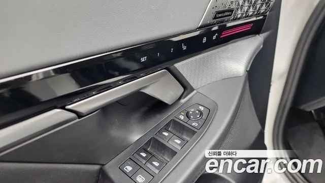 BMW 5 Series G60 — Фото автомобиля 27