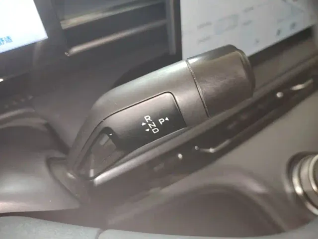 Geely Galaxy E5 — Фото автомобиля 13