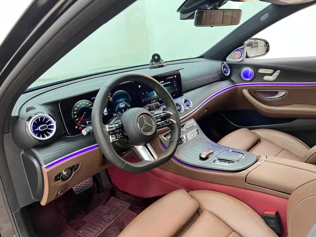 Mercedes-Benz E-Class — Фото автомобиля 13