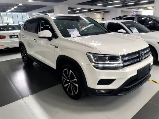 Volkswagen Tharu — Фото автомобиля 3