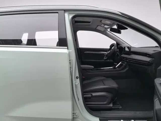 Wuling Asta — Фото автомобиля 23